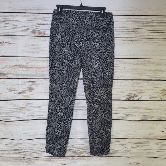 Talbots Signature Gray Leopard Print Pants Size 4 - Picture 3 of 4